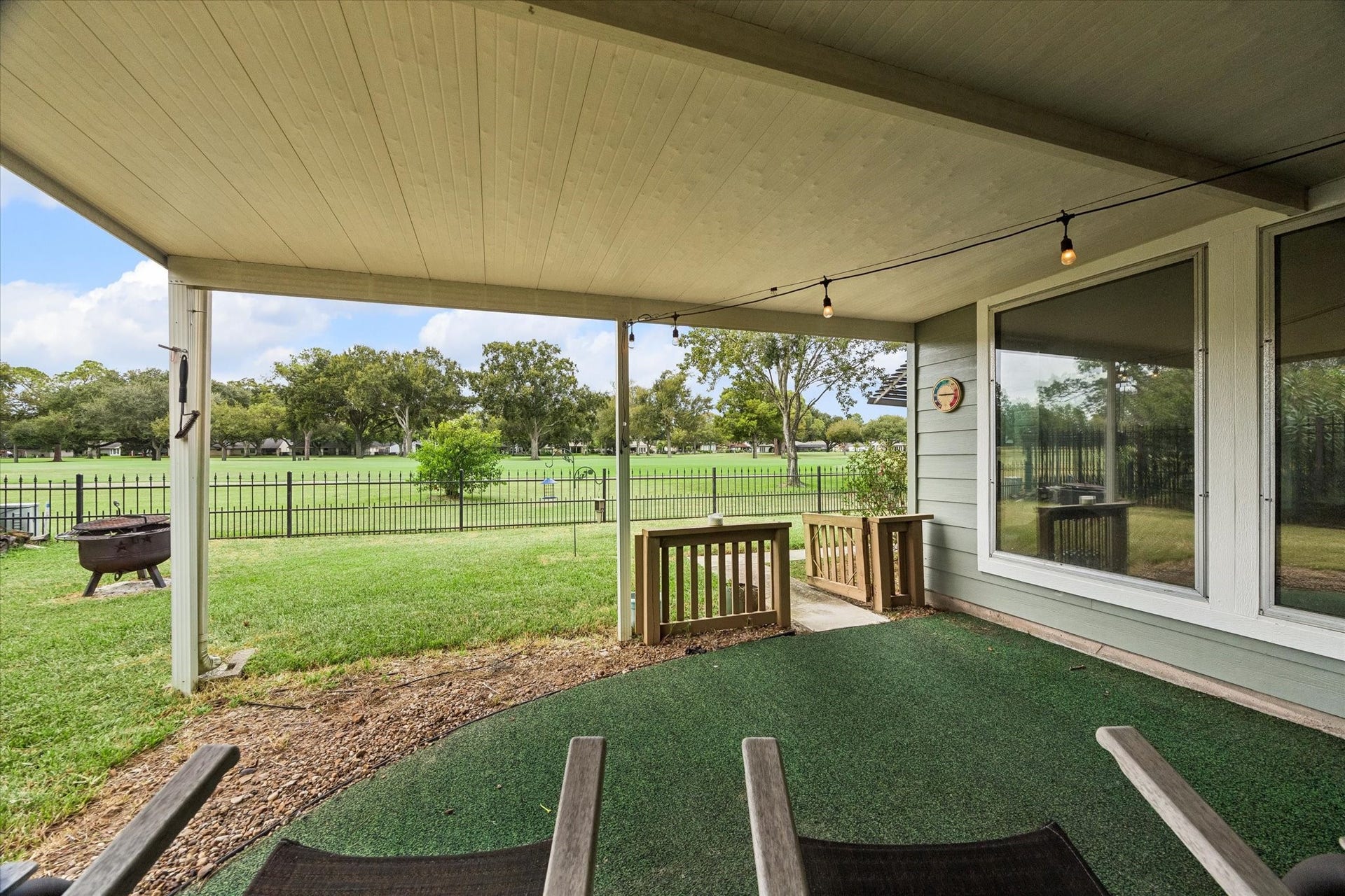 2218 Green Tee Drive Drive, Pearland, TX 77581