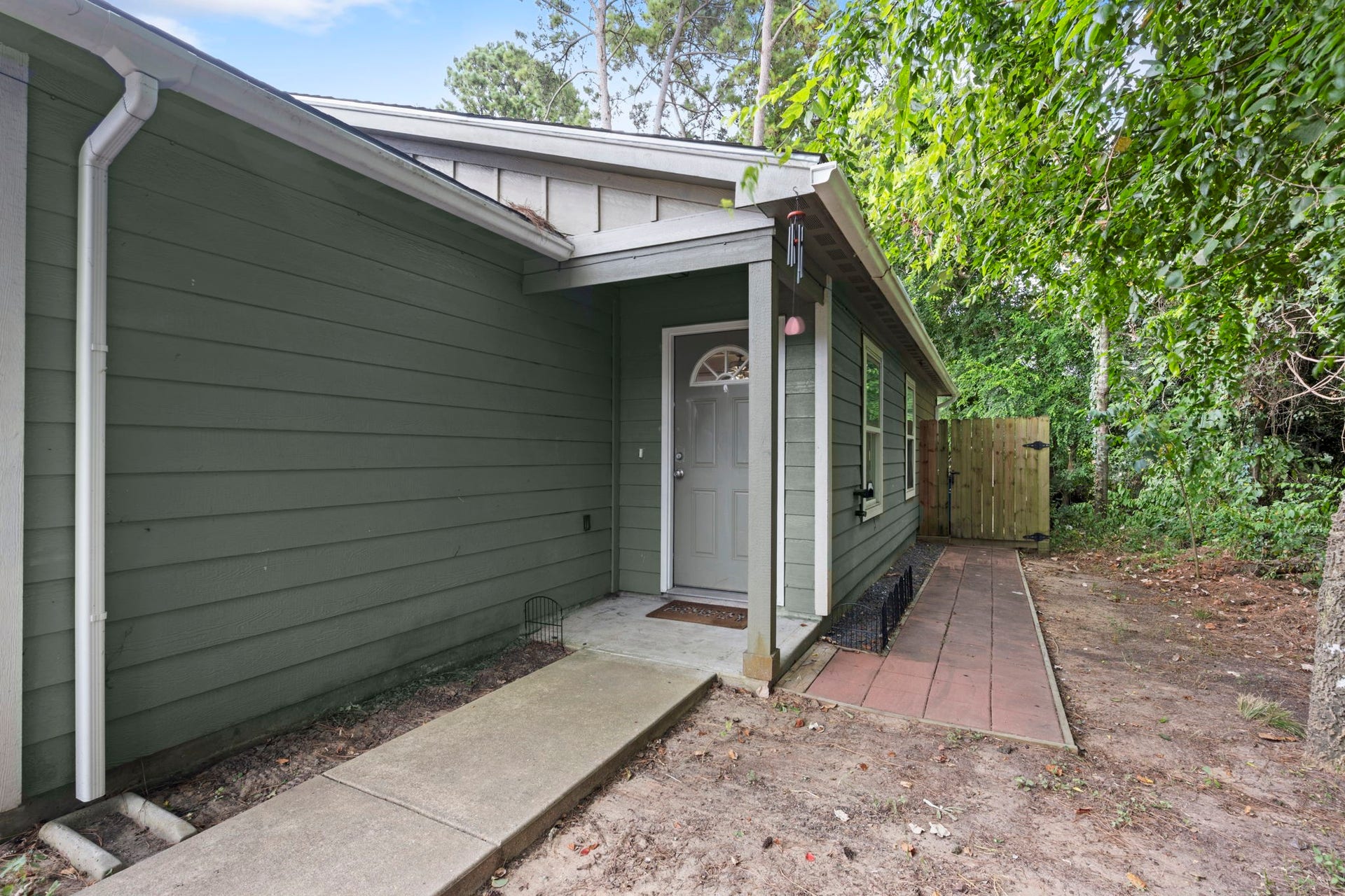 16807 Crestmont, Montgomery, TX 77316