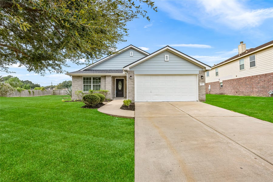 Property photo for 2422 Gable Hollow Lane, Katy, TX