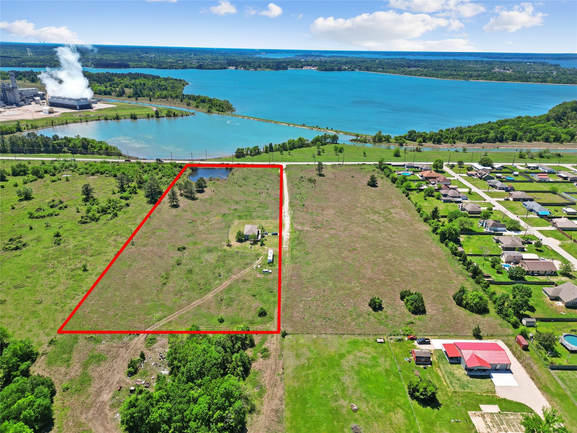 11242 Longstreet Road, Willis, TX 77318