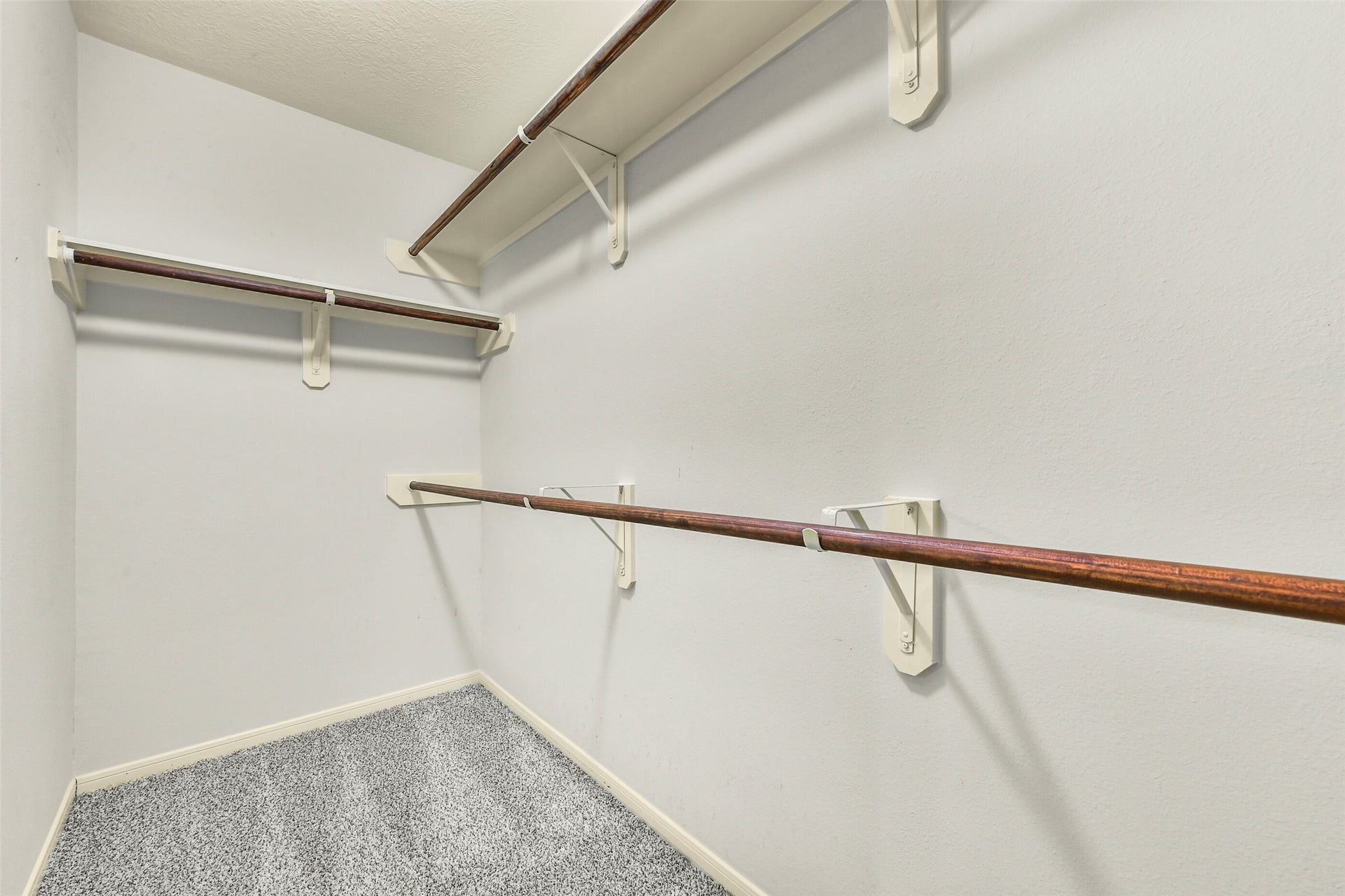Primary Lage walk in closet