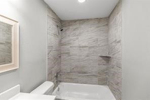 5210 Pickfair Street, Houston, TX 77026 5210 Pickfair Street, Houston, TX 77026