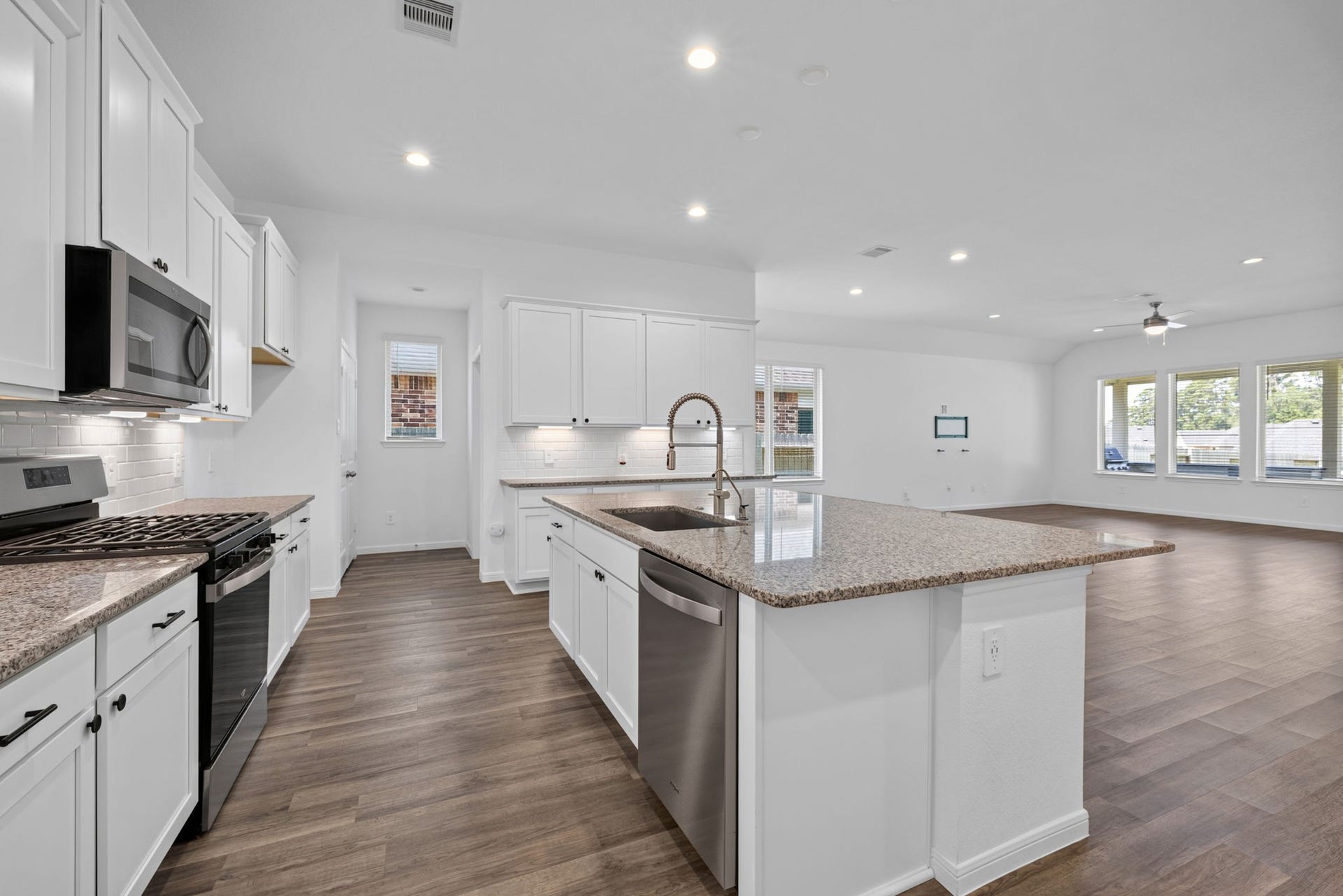 373 Pleasant Hill Way, Conroe, TX 77304 373 Pleasant Hill Way, Conroe, TX 77304