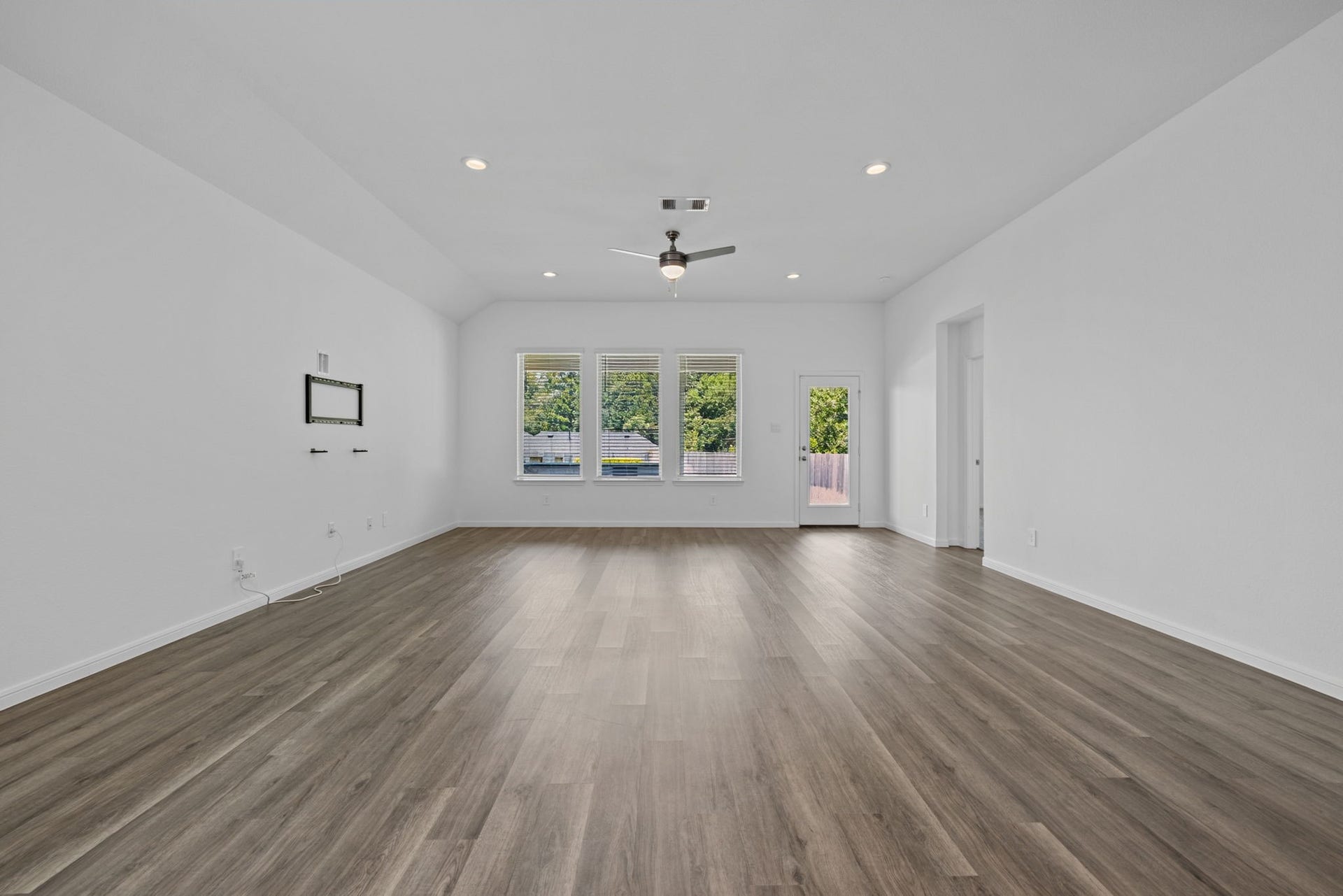 373 Pleasant Hill Way, Conroe, TX 77304 373 Pleasant Hill Way, Conroe, TX 77304