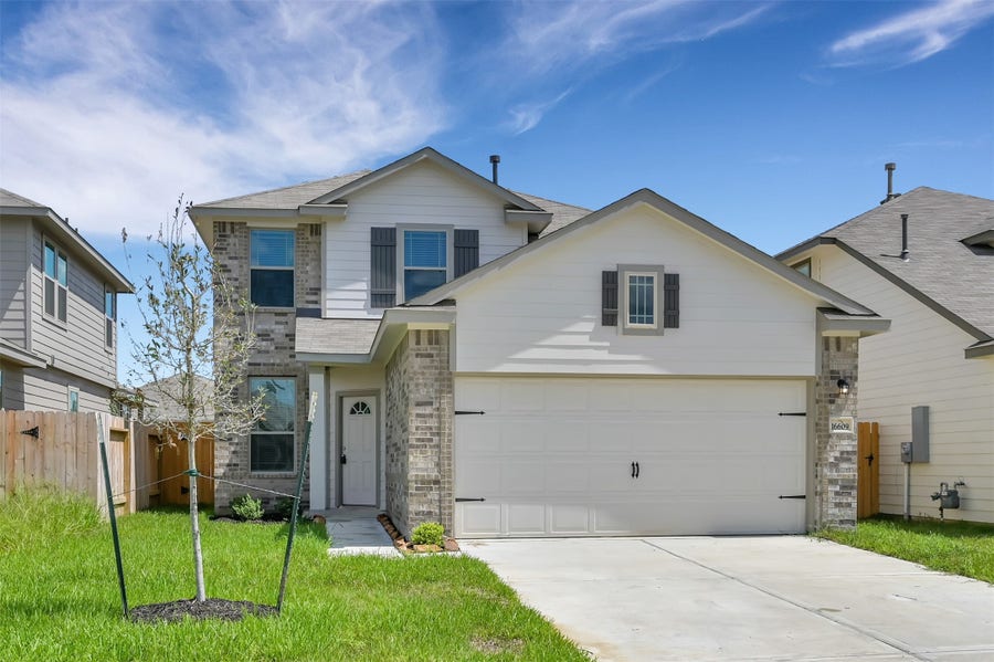 Property photo for 16609 Merry Pines Drive, Conroe, TX