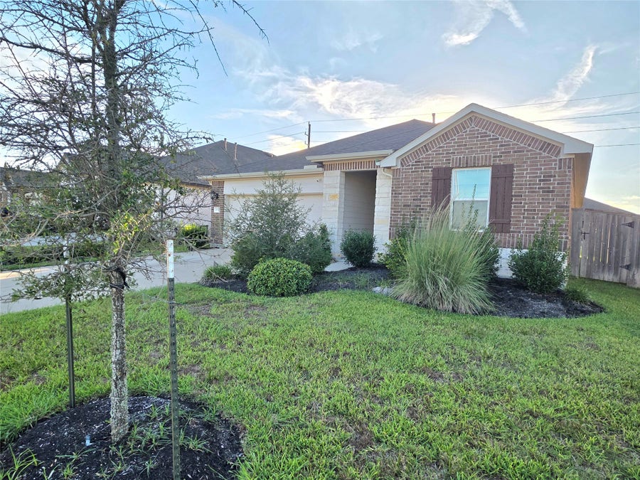 Property photo for 17119 Bainham Forest Trail, Hockley, TX