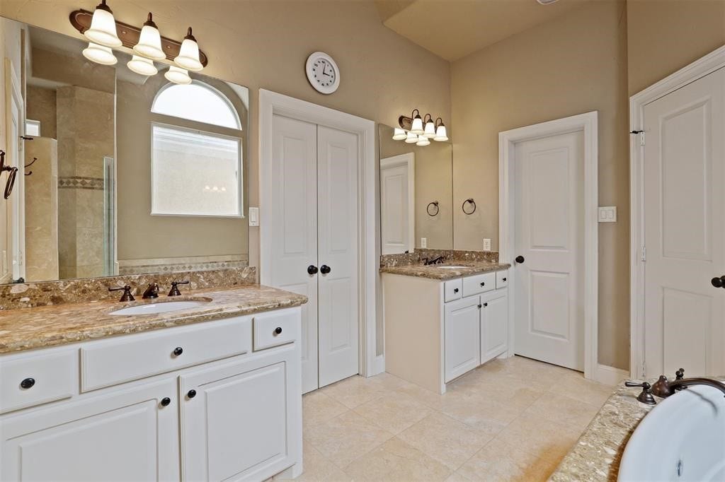 2418 Ralph Street, #B, Houston, TX 77006 2418 Ralph Street, #B, Houston, TX 77006