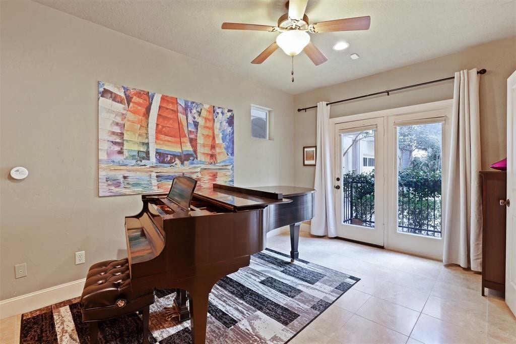 2418 Ralph Street, #B, Houston, TX 77006 2418 Ralph Street, #B, Houston, TX 77006