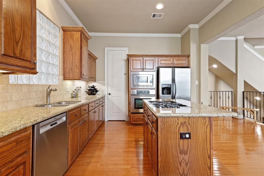 2418 Ralph Street, #B, Houston, TX 77006 2418 Ralph Street, #B, Houston, TX 77006