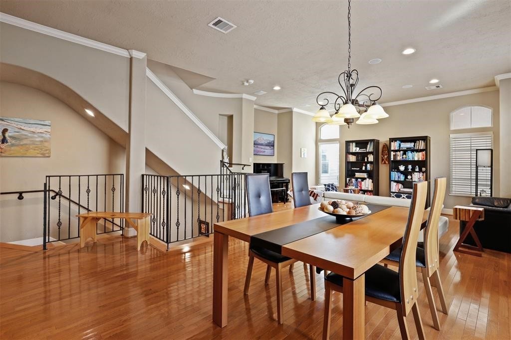 2418 Ralph Street, #B, Houston, TX 77006 2418 Ralph Street, #B, Houston, TX 77006