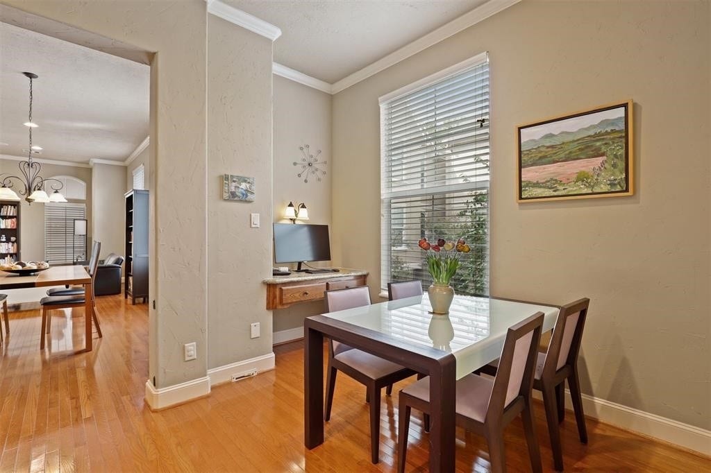 2418 Ralph Street, #B, Houston, TX 77006 2418 Ralph Street, #B, Houston, TX 77006