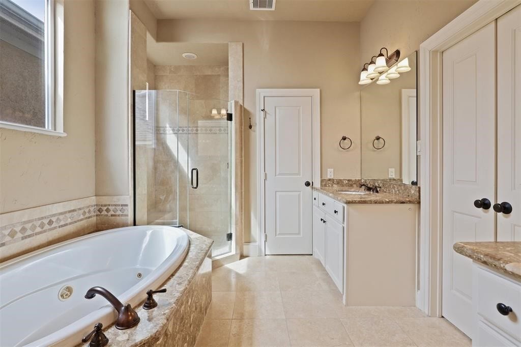 2418 Ralph Street, #B, Houston, TX 77006 2418 Ralph Street, #B, Houston, TX 77006