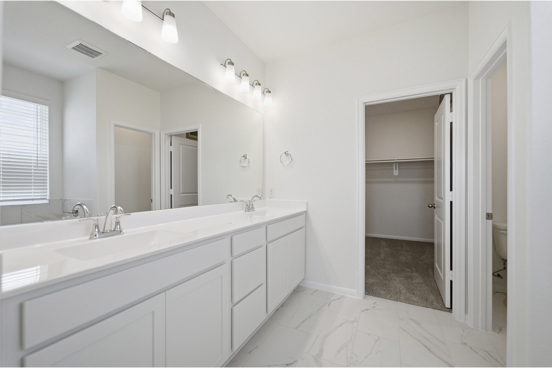 8635 Jade Hill Drive, Rosharon, TX 77583