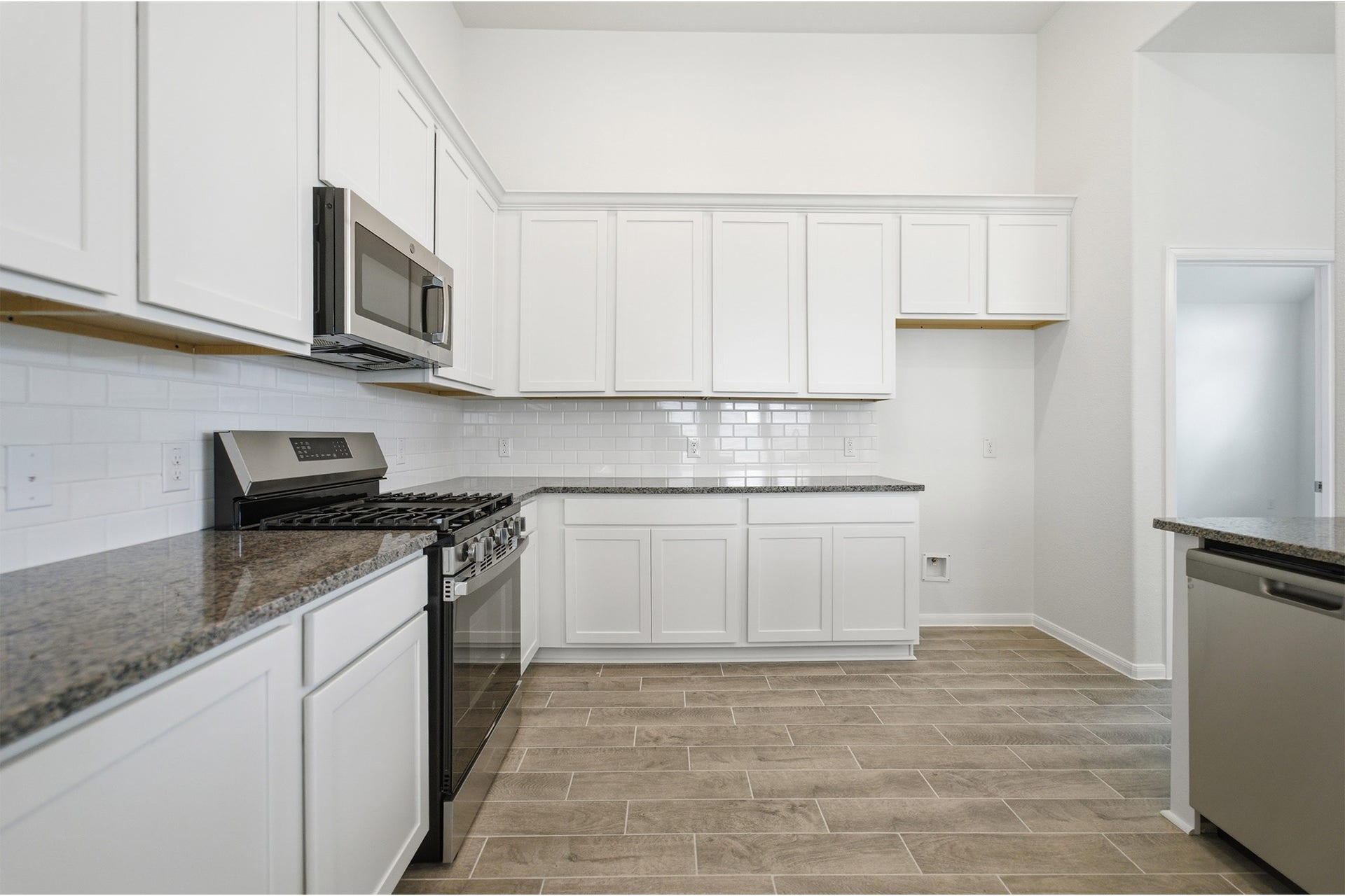 8635 Jade Hill Drive, Rosharon, TX 77583