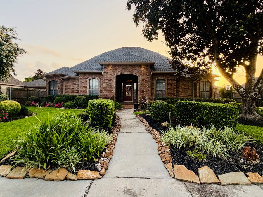Property photo for 1710 Brooke Amber Circle, Deer Park, TX
