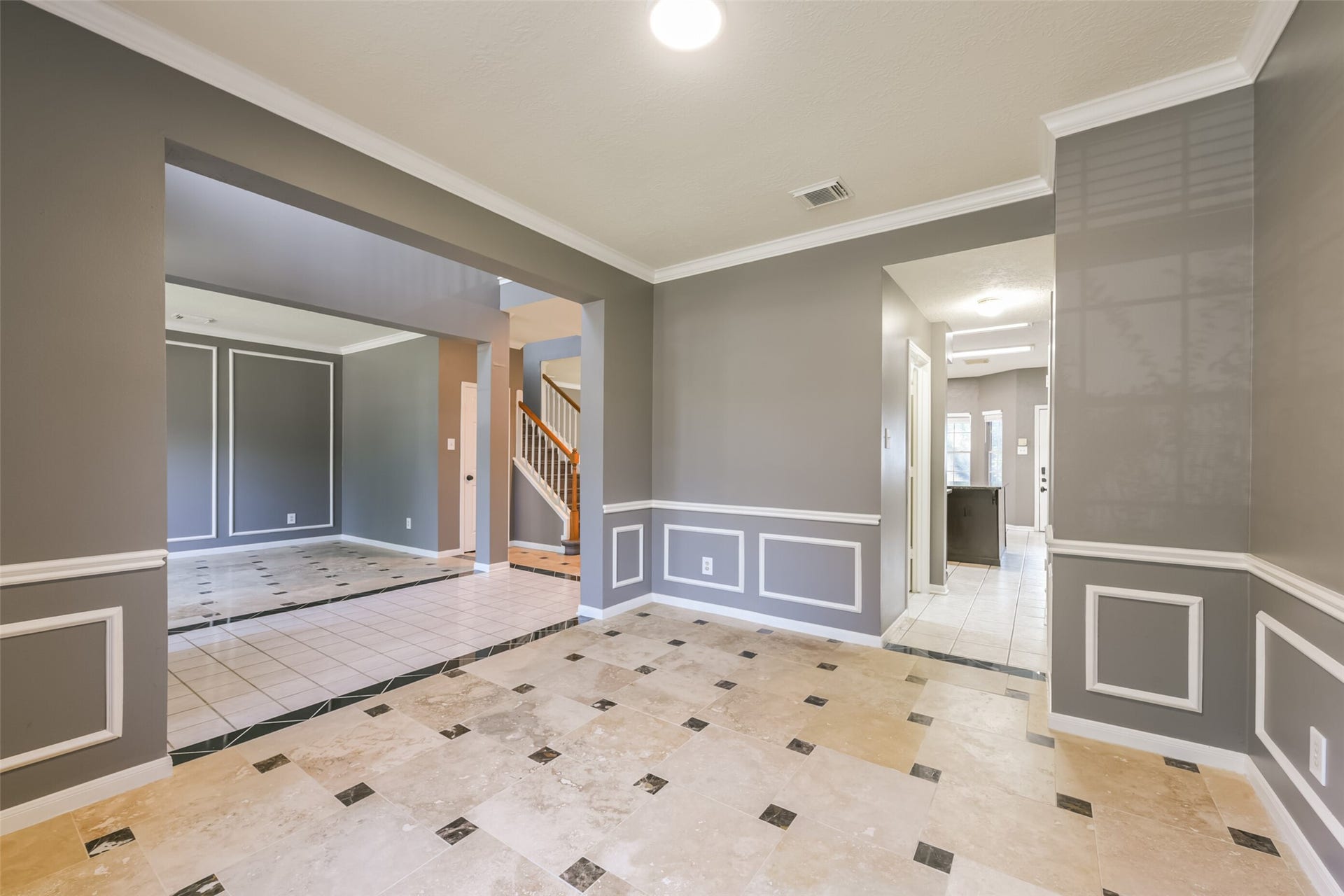 2509 S Mission Circle, Friendswood, TX 77546 Dining room