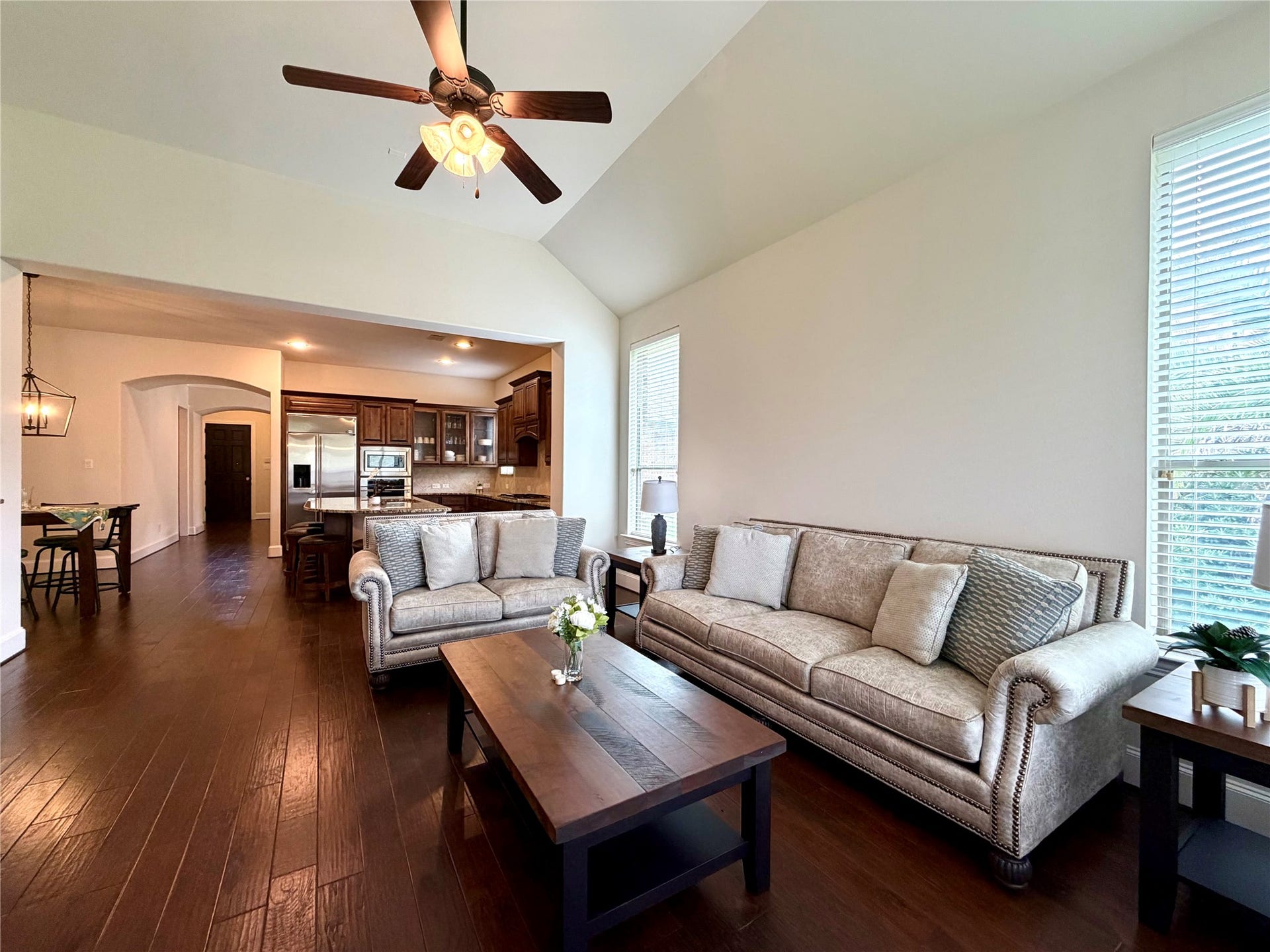 175 Oarwood Place, Spring, TX 77389 Living area with high ceilings and natural light