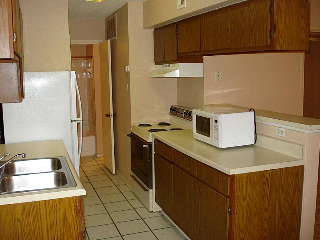 2750 Holly Hall Street, #117, Houston, TX 77054 2750 Holly Hall Street, #117, Houston, TX 77054