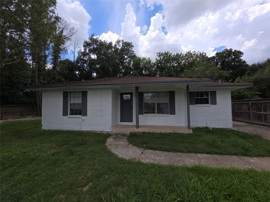 Property photo for 10424 Ballantine Street, Houston, TX