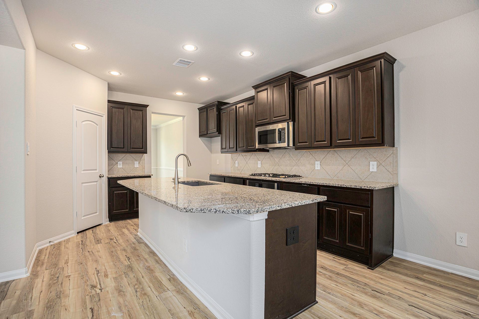 13264 Frio Falls, Conroe, TX 77303 Brand New stunning 2 story home! Photos are representation of the Winkler Floor plan. Colors & Selections may vary. Hurry Call Today to schedule your private showing!