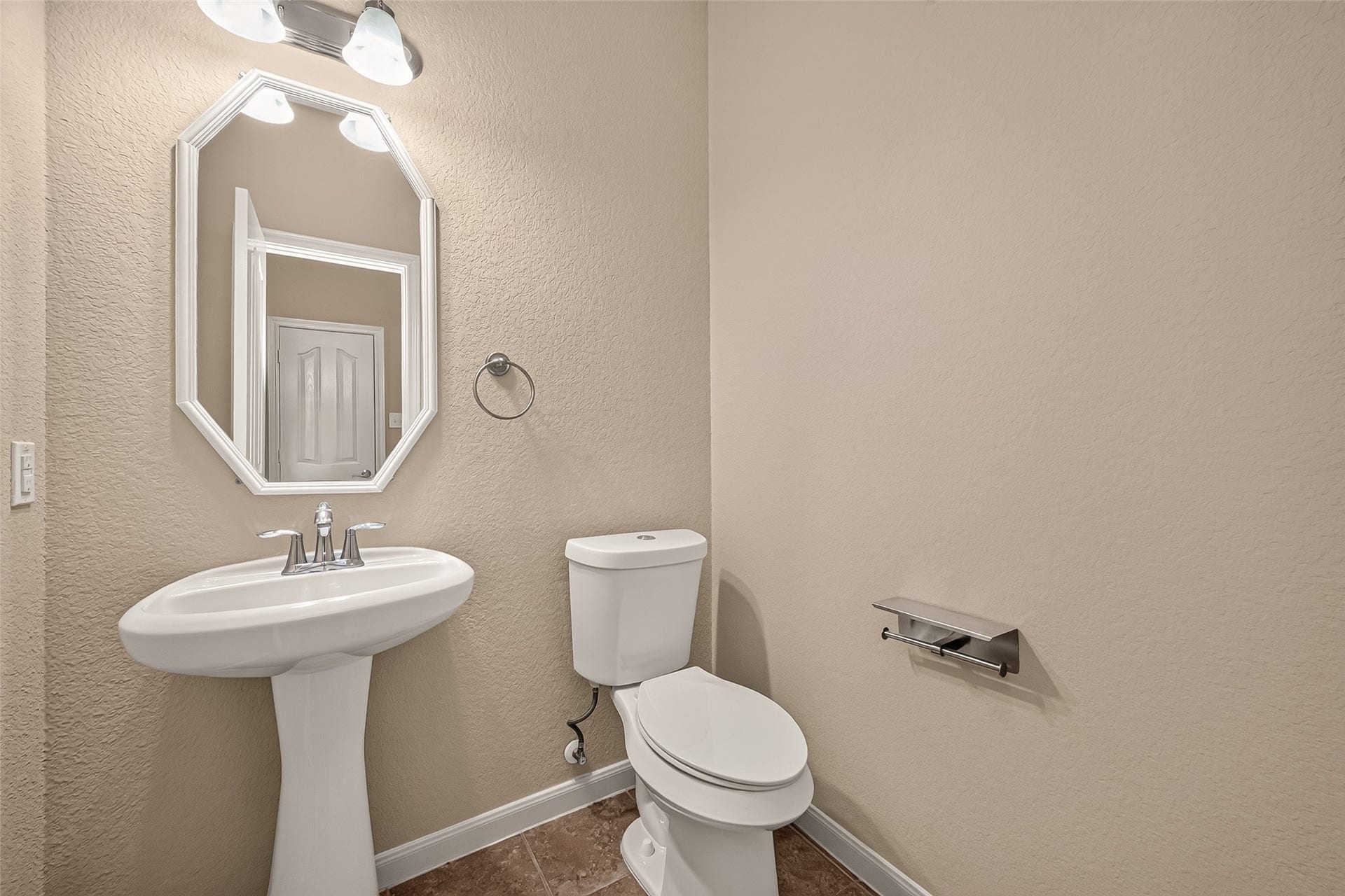 4903 Summer Ridge Drive, Conroe, TX 77303 4903 Summer Ridge Drive, Conroe, TX 77303