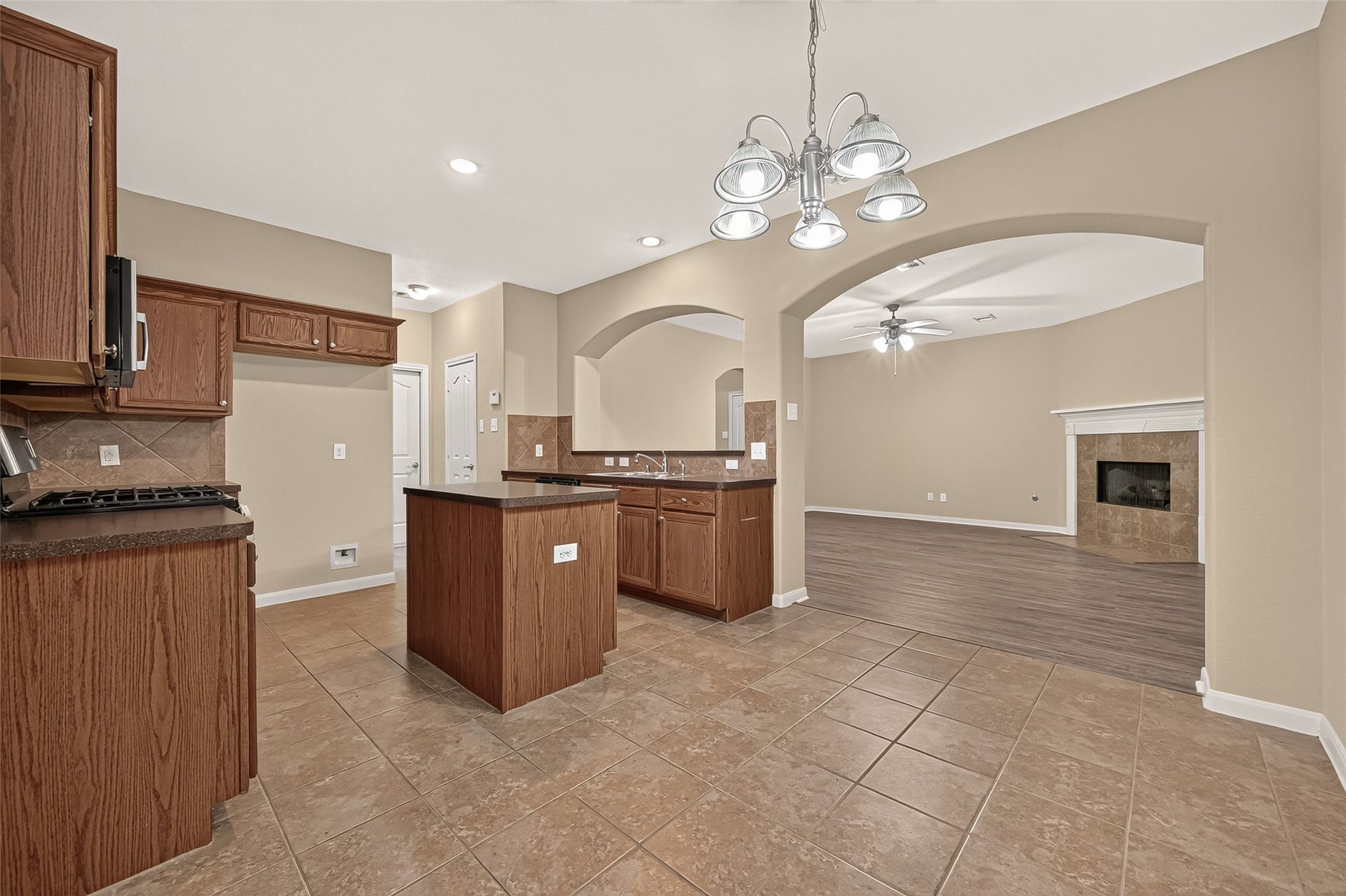 4903 Summer Ridge Drive, Conroe, TX 77303 4903 Summer Ridge Drive, Conroe, TX 77303