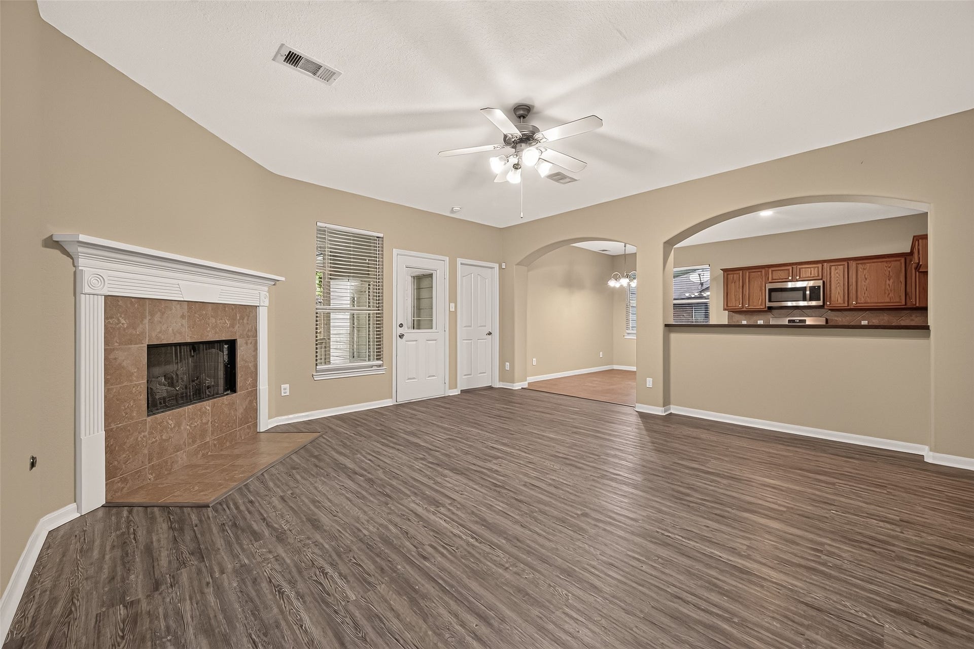 4903 Summer Ridge Drive, Conroe, TX 77303 4903 Summer Ridge Drive, Conroe, TX 77303