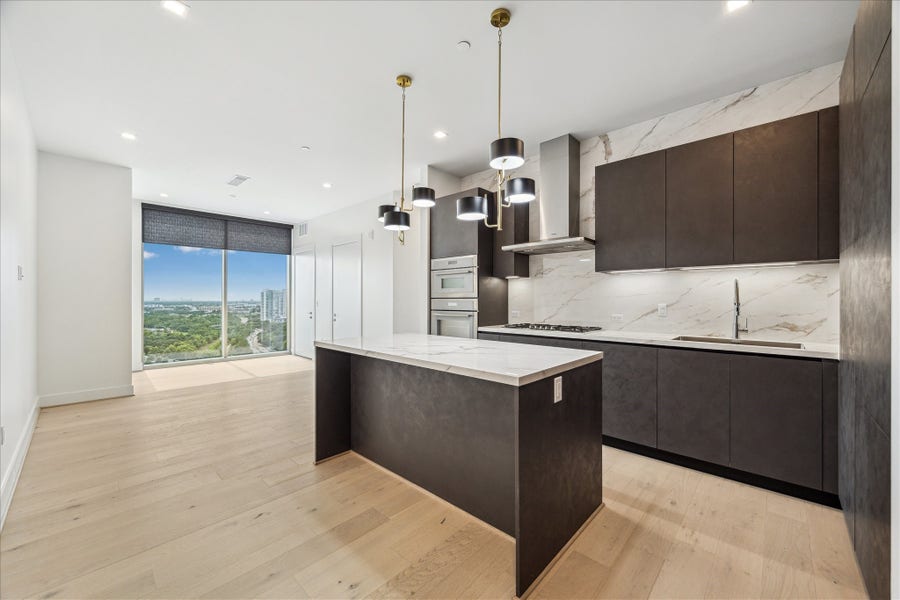 Property photo for 1711 Allen Parkway, #1702, Houston, TX