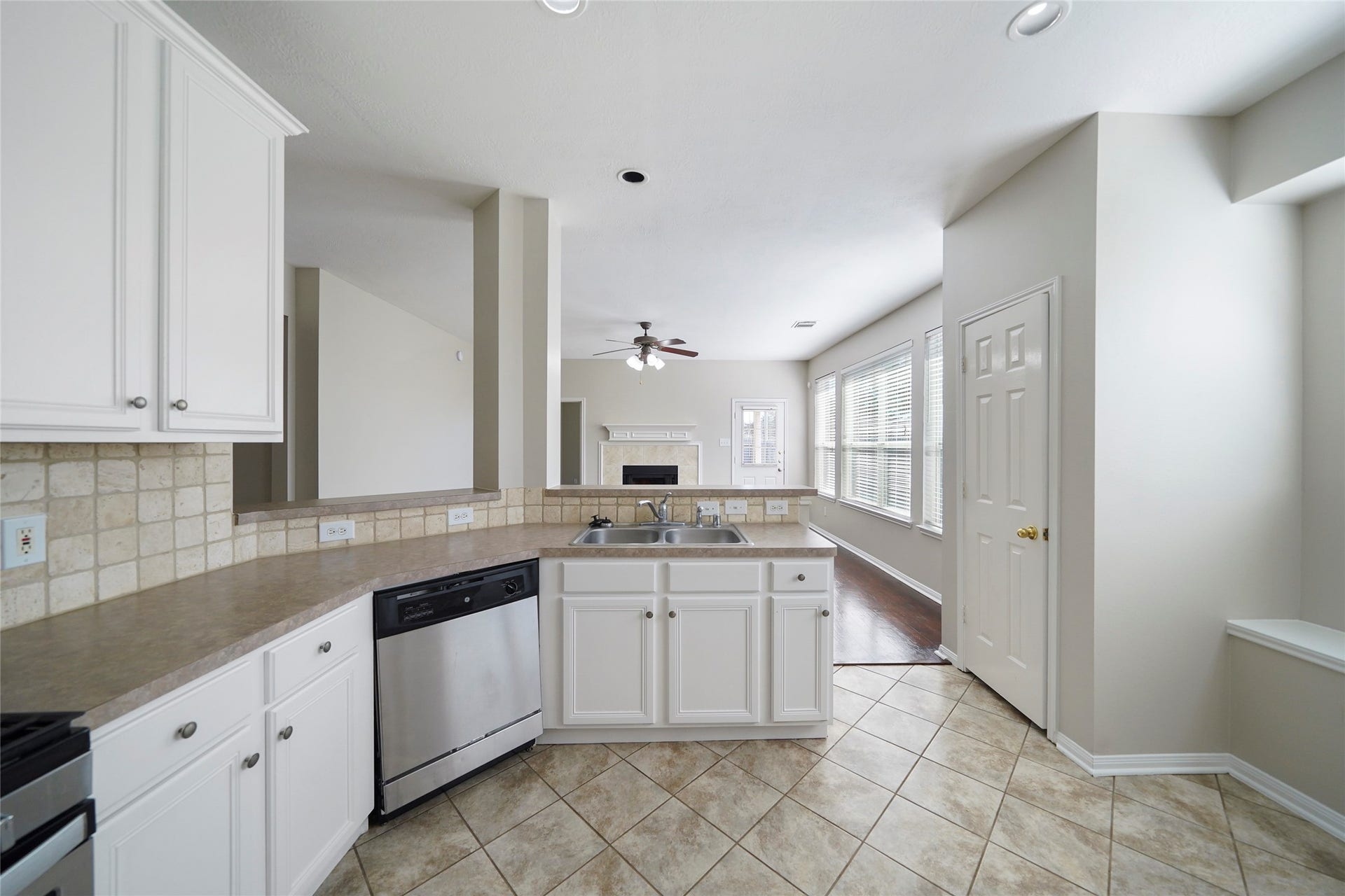 5602 Beaver Pass Lane, Katy, TX 77449 5602 Beaver Pass Lane, Katy, TX 77449