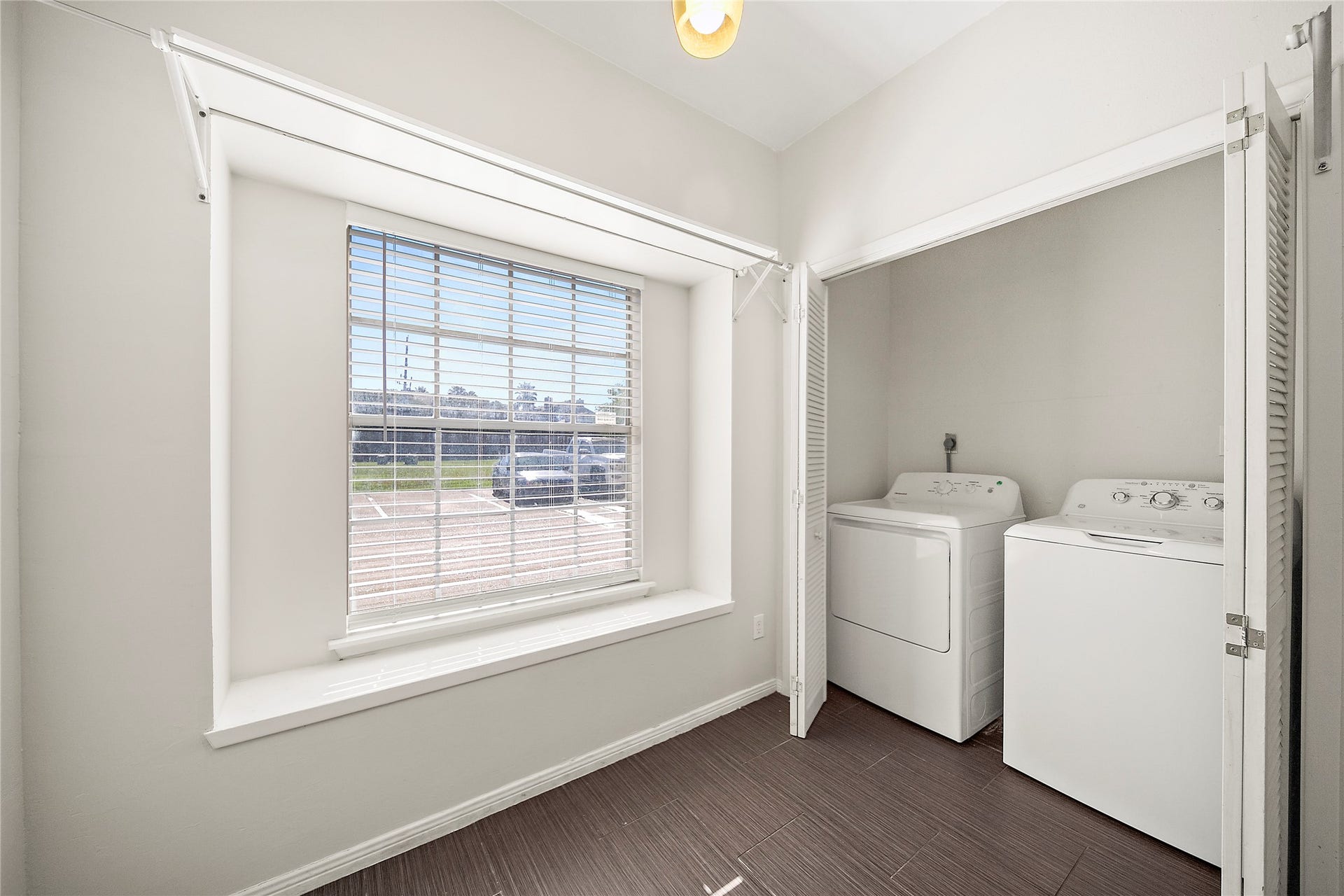 2626 Holly Hall Street, #1102, Houston, TX 77054 2626 Holly Hall Street, #1102, Houston, TX 77054