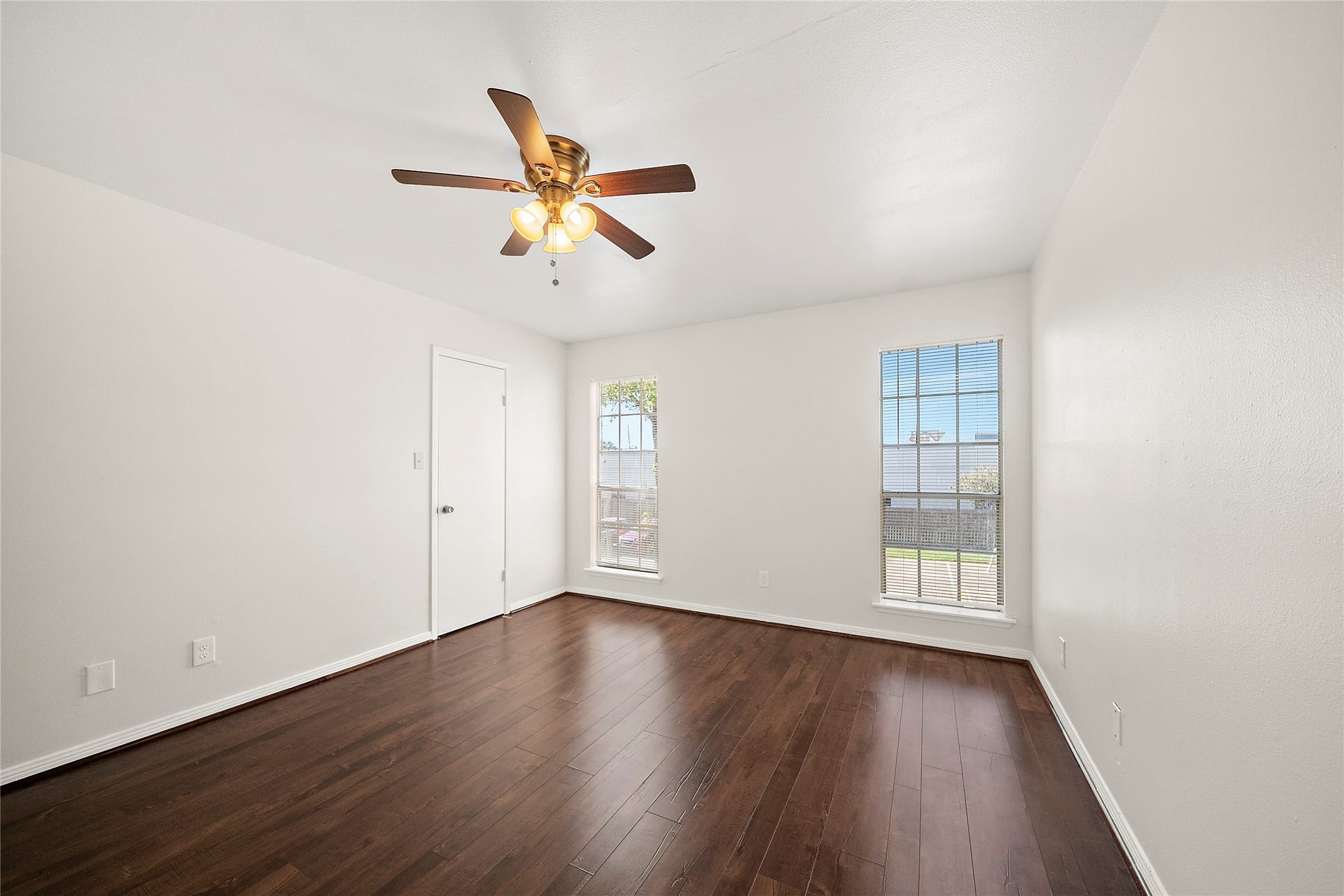 2626 Holly Hall Street, #1102, Houston, TX 77054 2626 Holly Hall Street, #1102, Houston, TX 77054