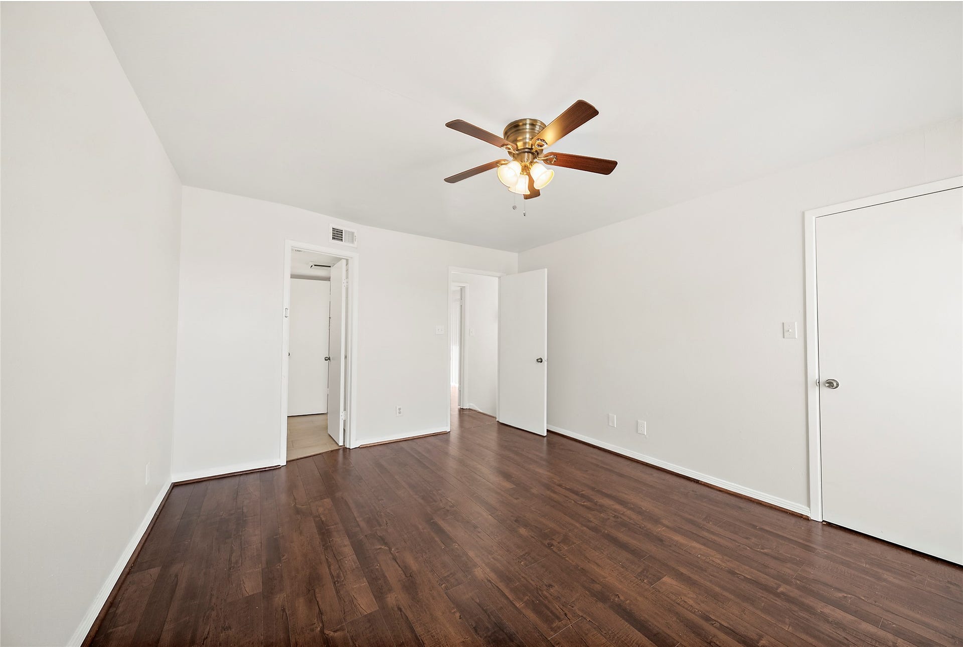 2626 Holly Hall Street, #1102, Houston, TX 77054 2626 Holly Hall Street, #1102, Houston, TX 77054