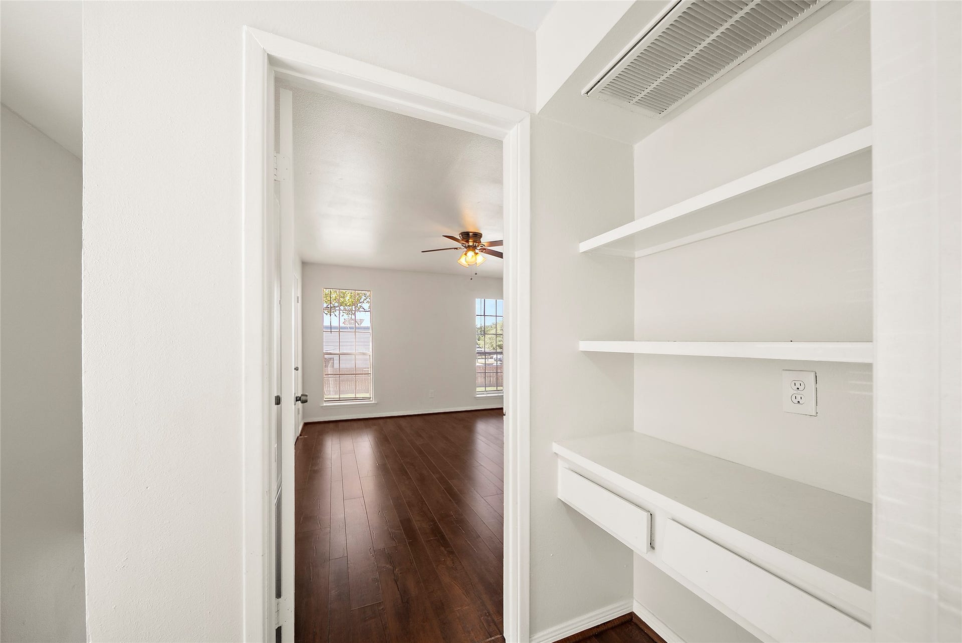 2626 Holly Hall Street, #1102, Houston, TX 77054 2626 Holly Hall Street, #1102, Houston, TX 77054