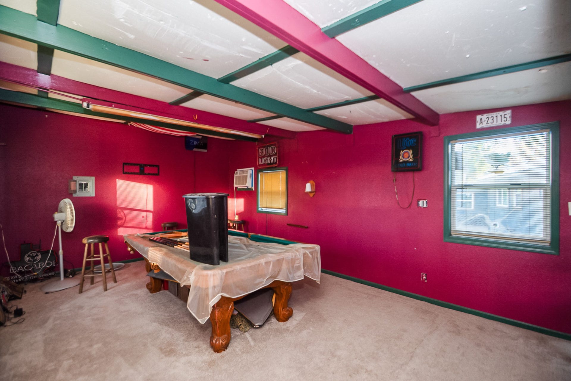 4415 W Bayshore Drive, Bacliff, TX 77518 stand alone game-room
behind the main home
