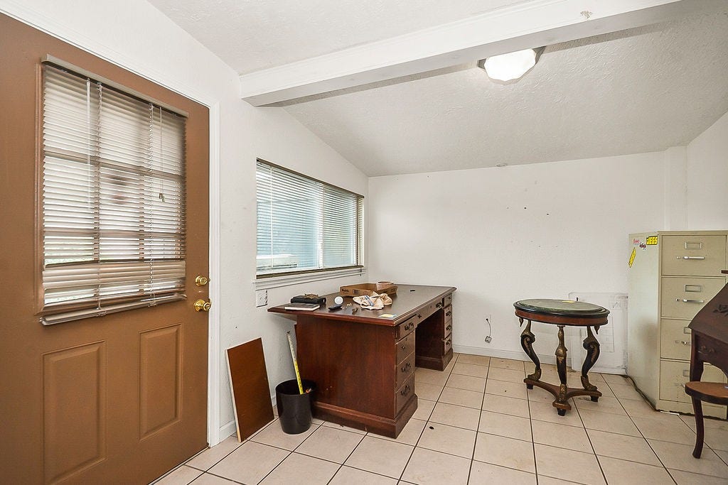 4415 W Bayshore Drive, Bacliff, TX 77518 4415 W Bayshore Drive, Bacliff, TX 77518