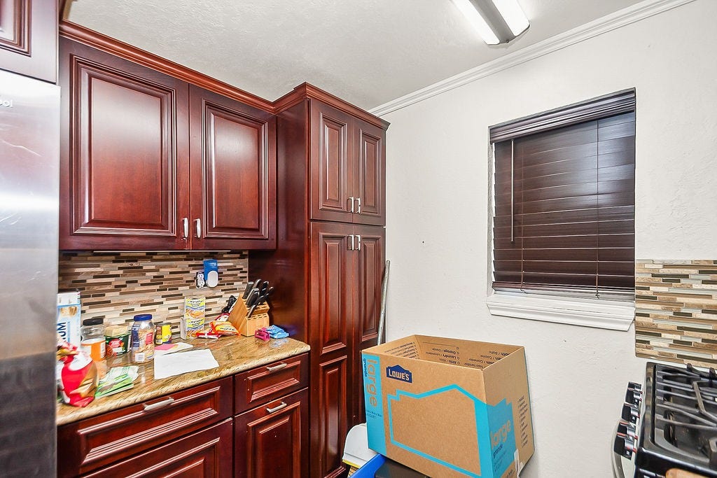 4415 W Bayshore Drive, Bacliff, TX 77518 4415 W Bayshore Drive, Bacliff, TX 77518
