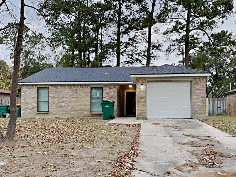 Property photo for 1321 N 7th Street, Conroe, TX