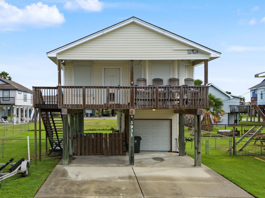 Property photo for 3931 Navarro Drive, Galveston, TX