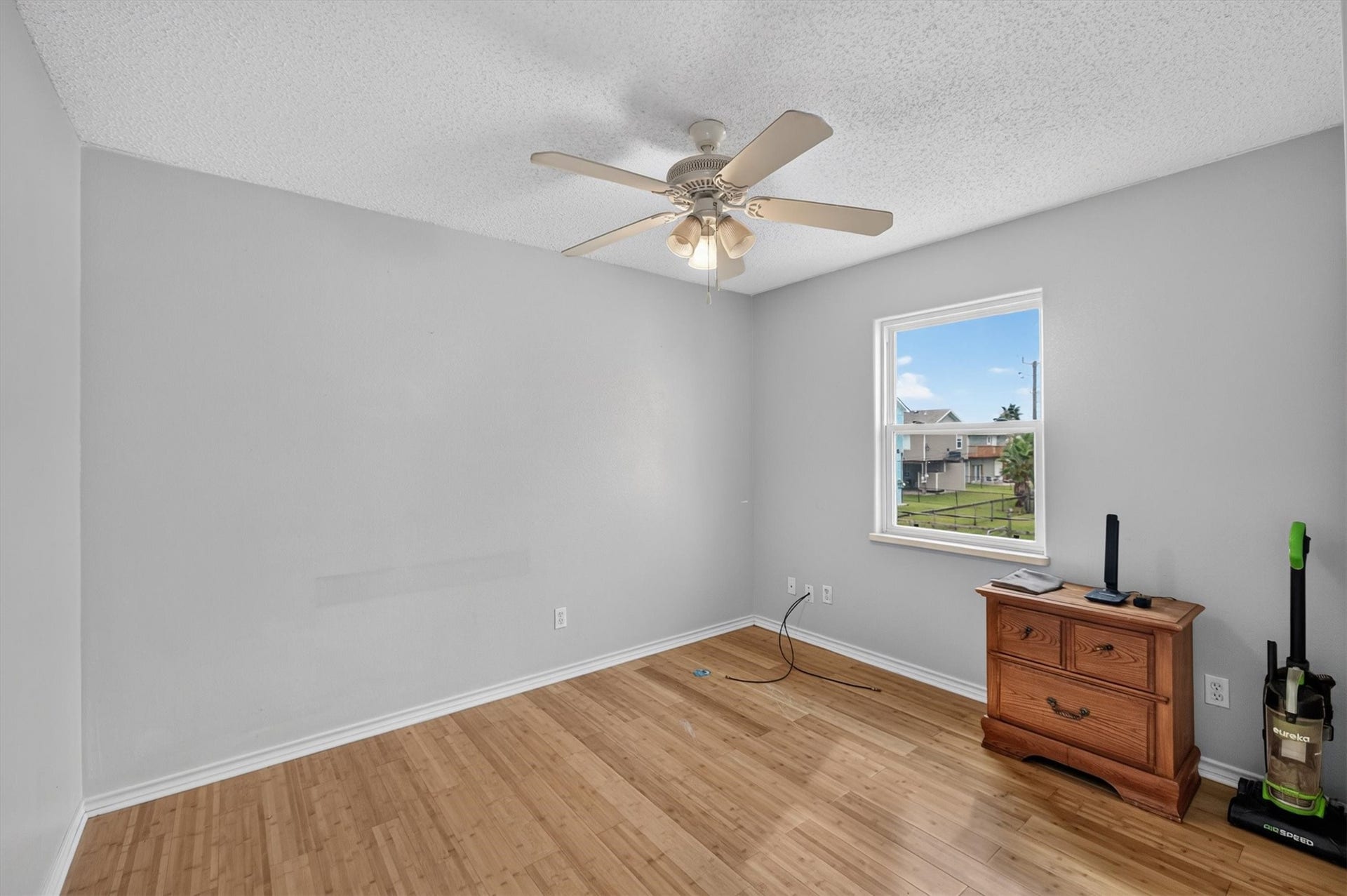 3931 Navarro Drive, Galveston, TX 77554 Bedroom two
