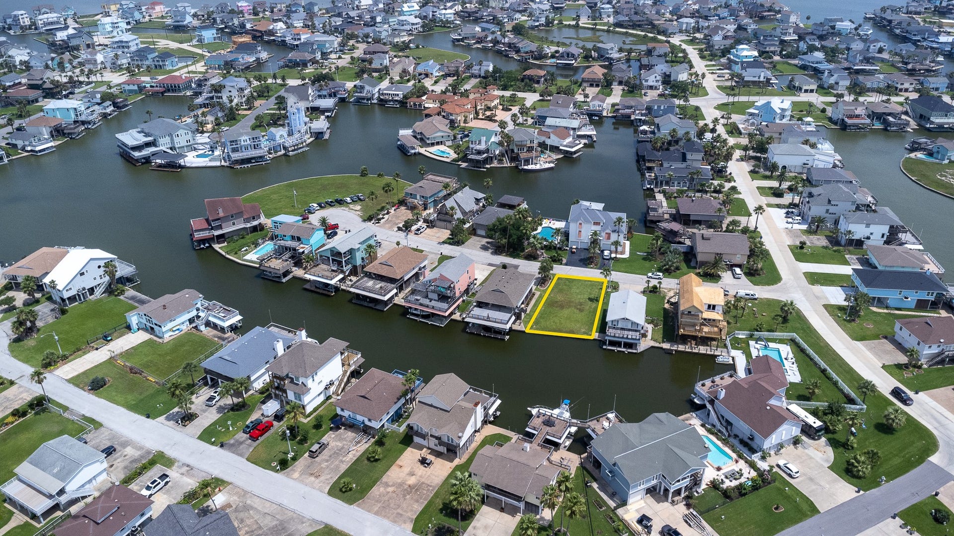 Lot 46 Bamboo Road, Tiki Island, TX 77554