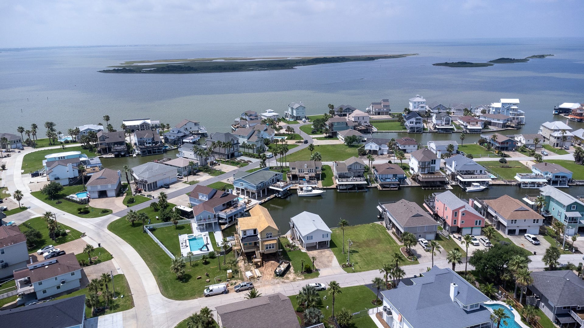 Lot 46 Bamboo Road, Tiki Island, TX 77554