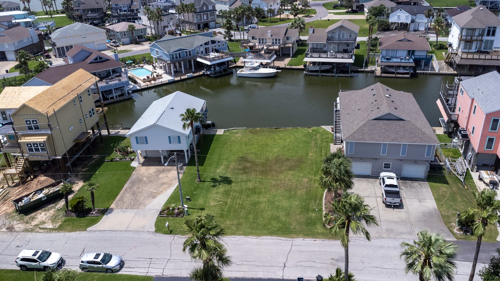 Lot 46 Bamboo Road, Tiki Island, TX 77554