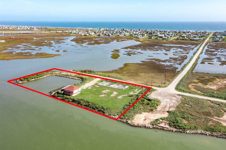 Property photo for 606 Canal Drive, Surfside Beach, TX