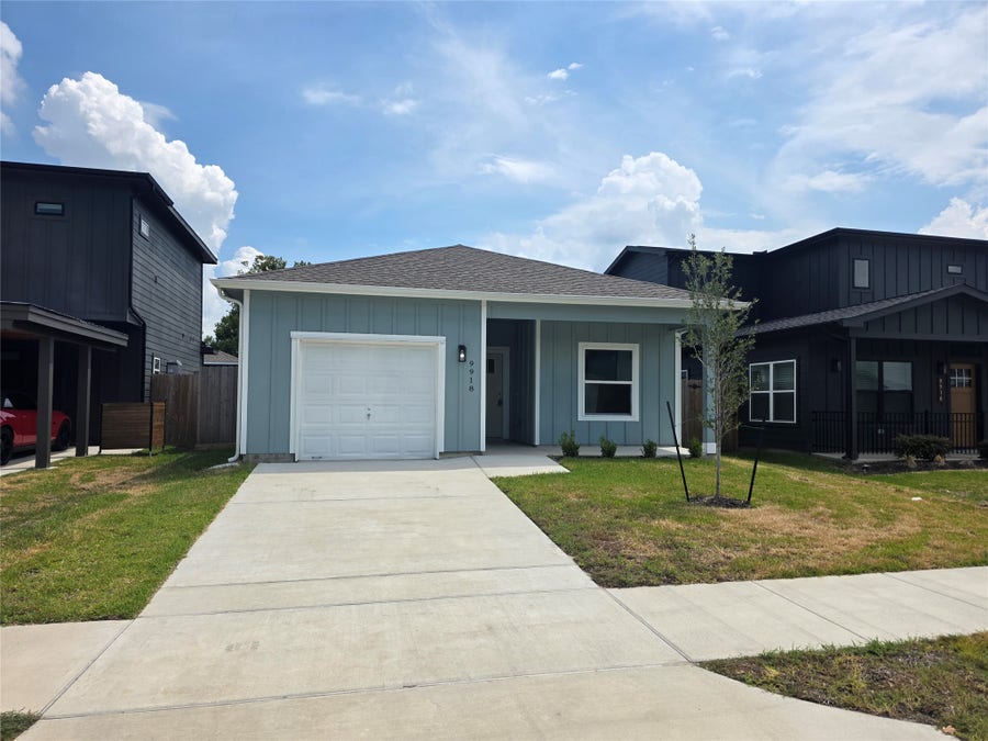 Property photo for 9918 Dipping Woods Street, Houston, TX