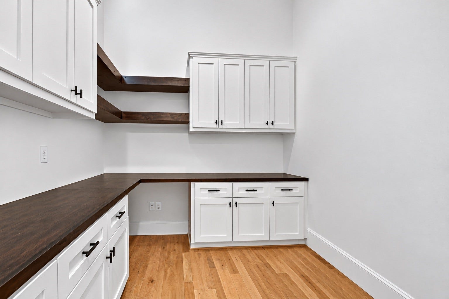 Planning room is great to hide away those daily tasks
