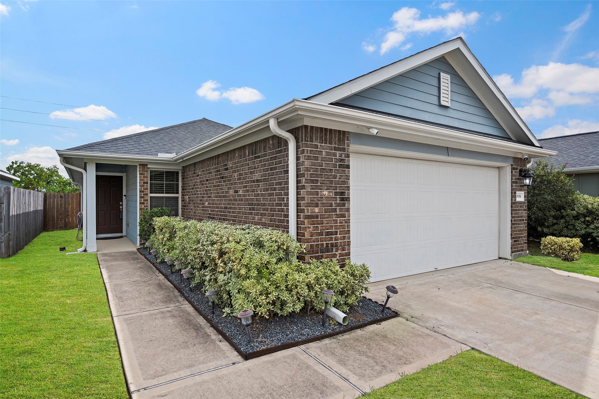 6938 Scarlet Sagebrush Street, Katy, TX 77449 Full exterior gutters recently installed.