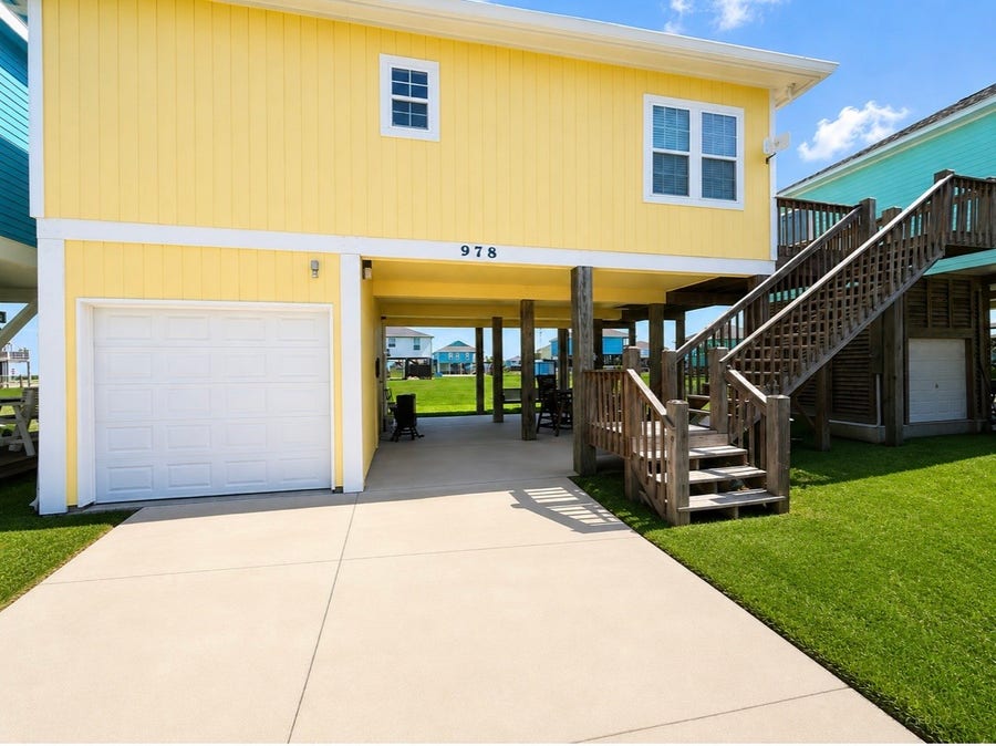 Property photo for 978 Mary Ann, Crystal Beach, TX
