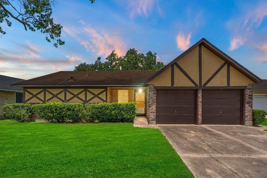 Property photo for 2502 Woodwild Drive, Houston, TX