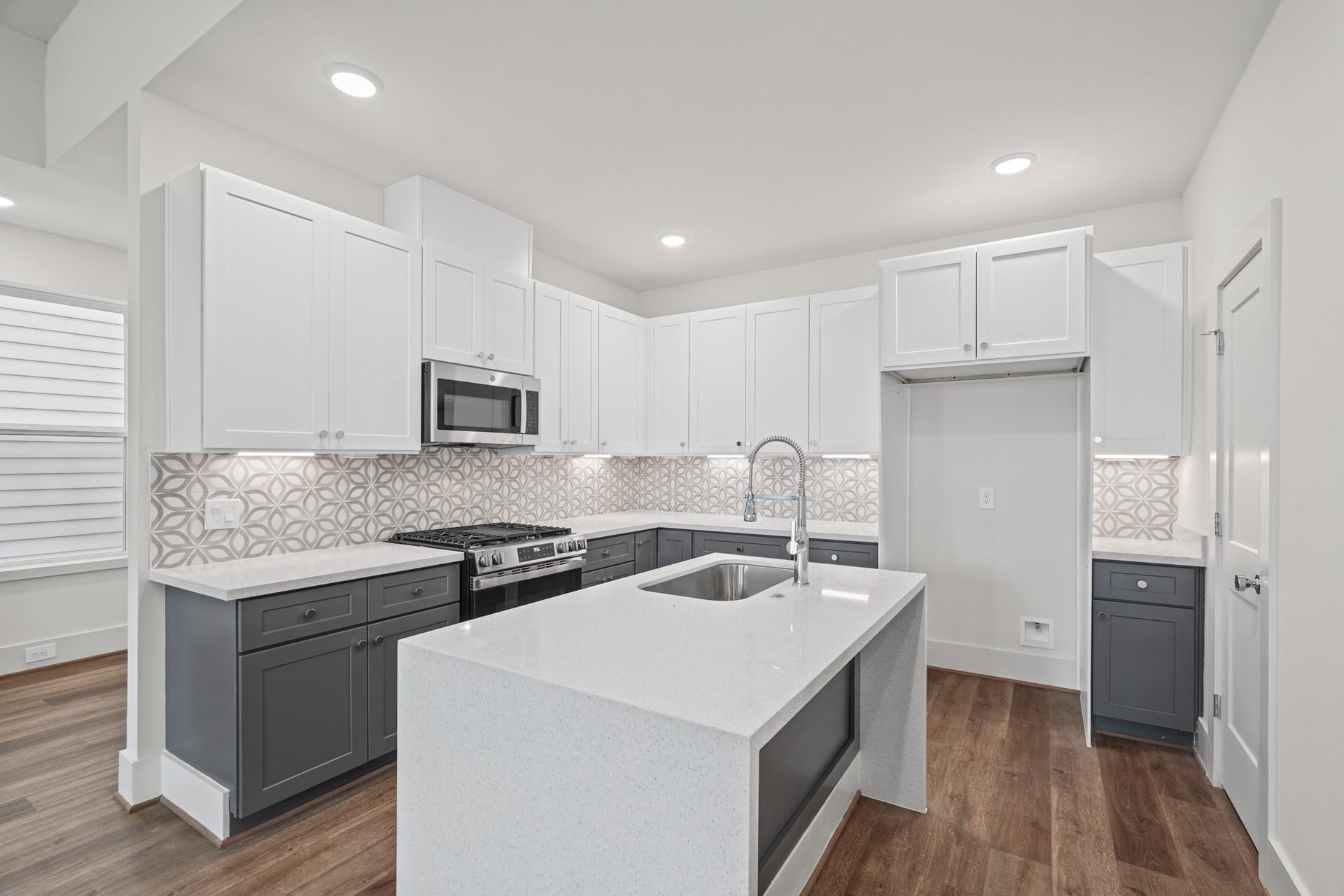 881 Rachel Street, #E, Houston, TX 77091 881 Rachel Street, #E, Houston, TX 77091