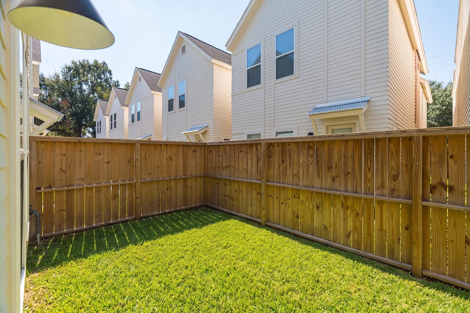 881 Rachel Street, #E, Houston, TX 77091 881 Rachel Street, #E, Houston, TX 77091